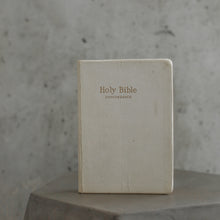 Load image into Gallery viewer, 1967 Holy Bible
