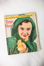 Load image into Gallery viewer, True Story Magazine- Girl with Ducks

