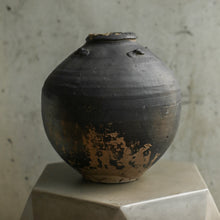 Load image into Gallery viewer, Antique Black Pottery Vase

